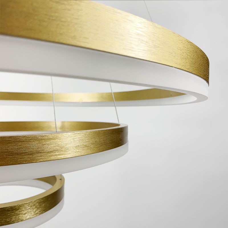 LED люстра на три кільця у золотому каркасі