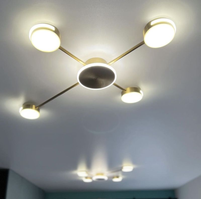 Стельова LED люстра-супутник кольору латунь