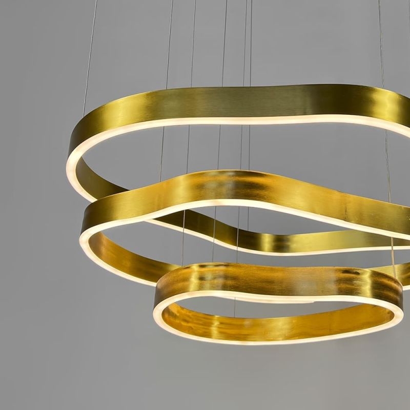 Незвичайна та ефектна золота люстра на 3 яруси 85+64+40 см