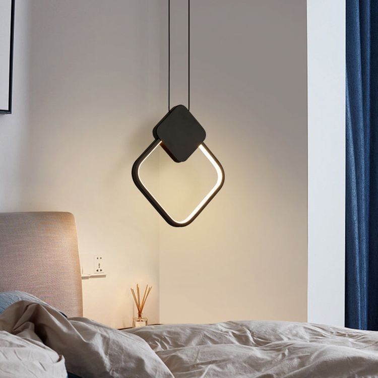 LED світильник в чорному корпусі