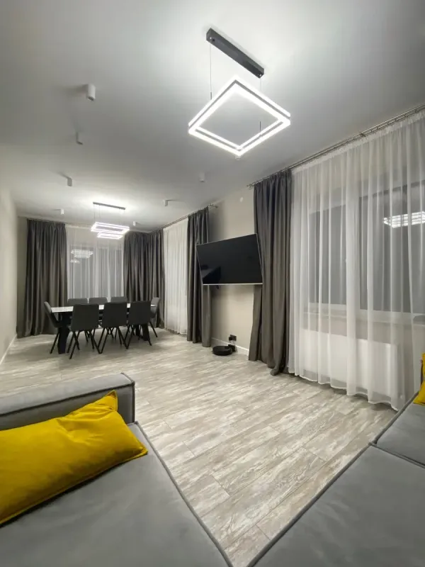 Люстра підвісна чорна світлодіодна з пультом STELLA 100W BLACK