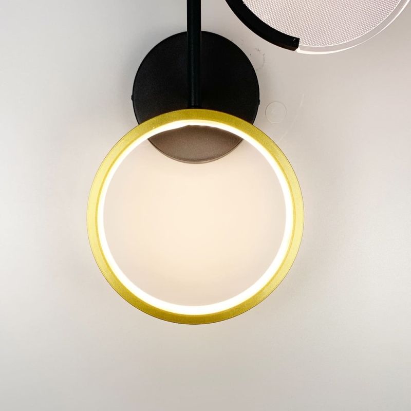 LED бра в геометричній формі 