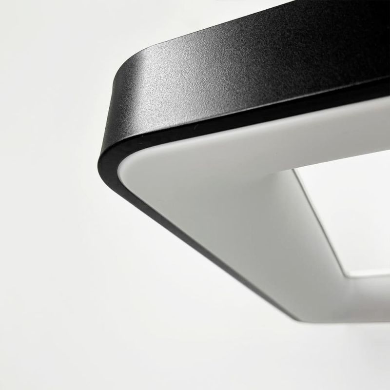 LED люстра підвісна в чорному квадратному корпусі 58х58х6,5 см