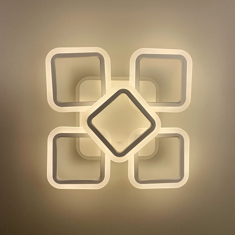 Стельова біла люстра LED на 4+1 ріжки-квадрати 