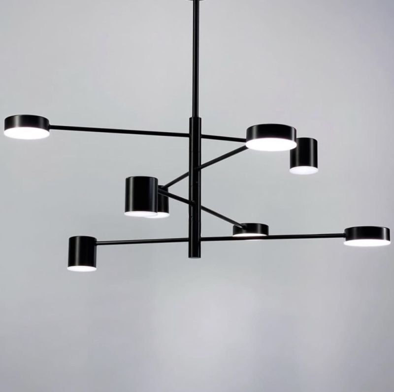 Сучасна чорна LED люстра FLEA з ріжками, що регулюються по осі 