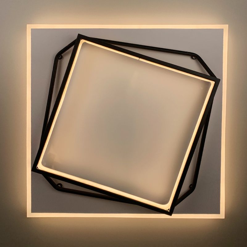 Стельовий світильник Square у чорно-білому каркасі