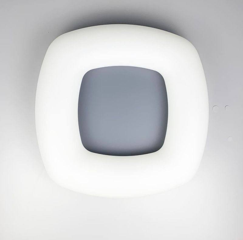 Стельовий LED світильник Schuller із сірою основою 47×47 см