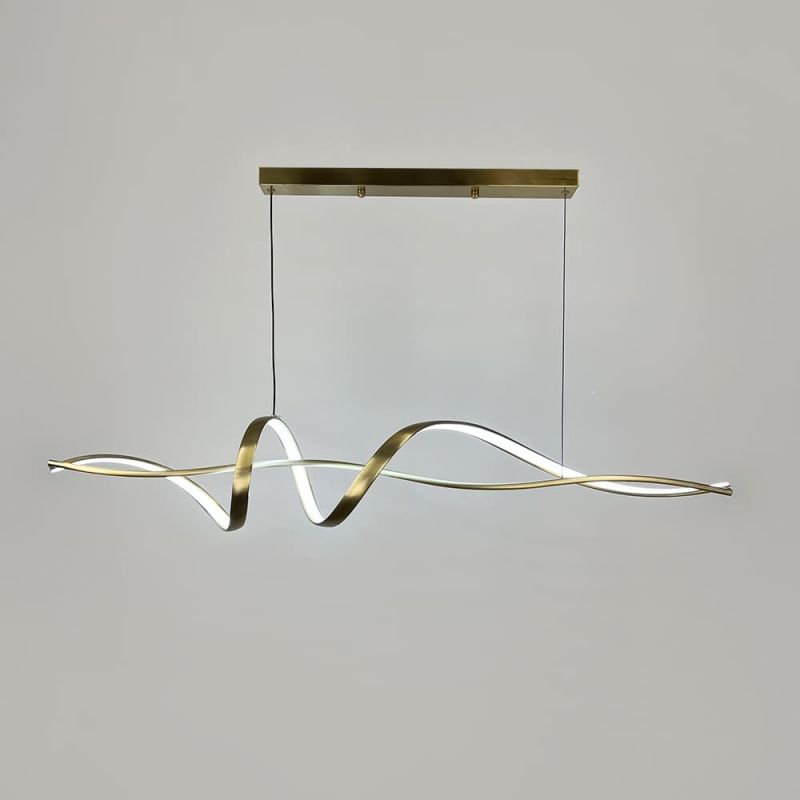 Хвилеподібна люстра у латунному корпусі 120 см