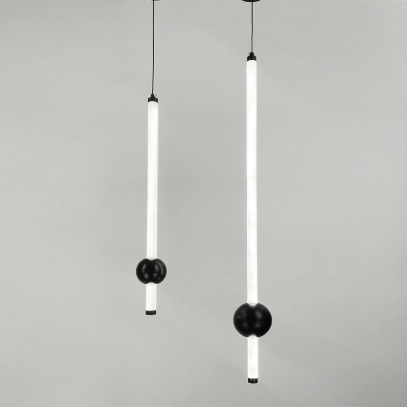 Led світильник у вертикальній формі 90 см із чорною кулькою