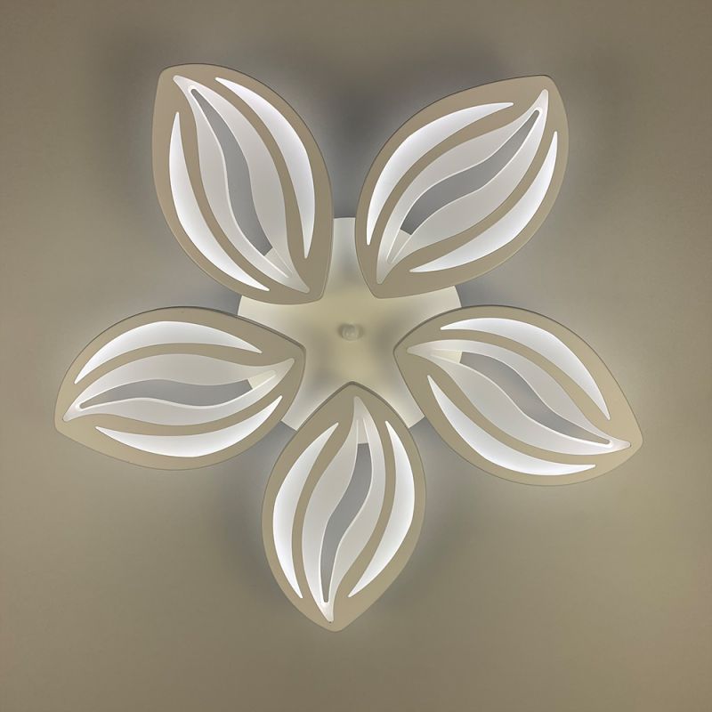 Стельова LED люстра біла на 5 пелюсток