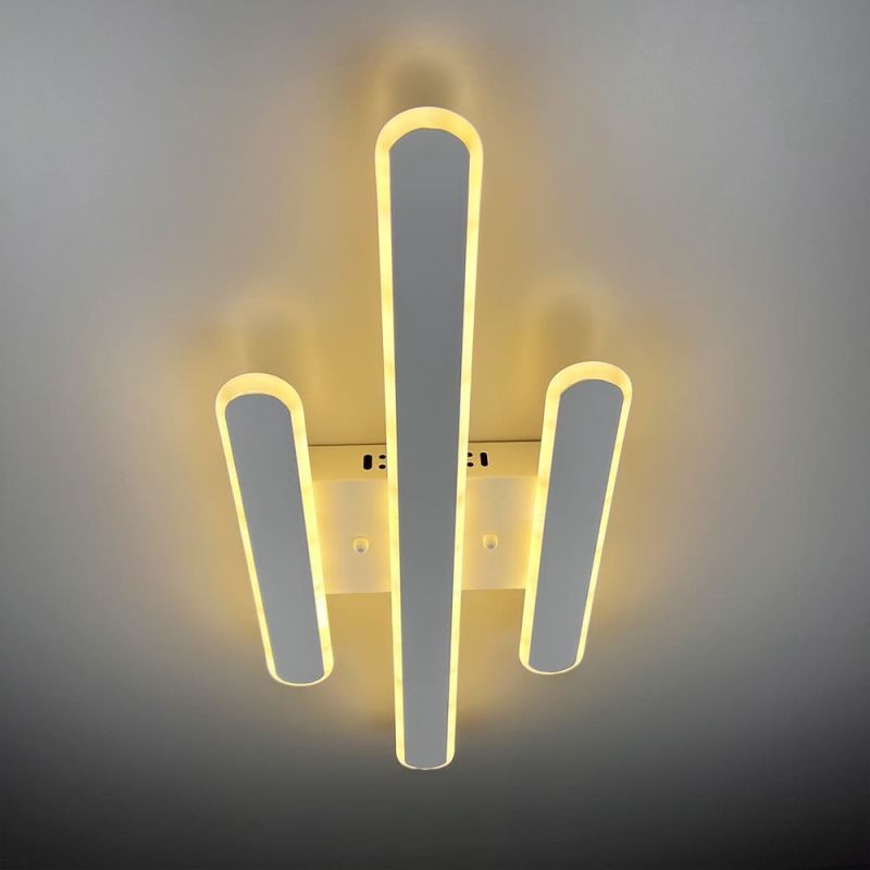 Стельова LED люстра в білому корпусі 62х25х6 см