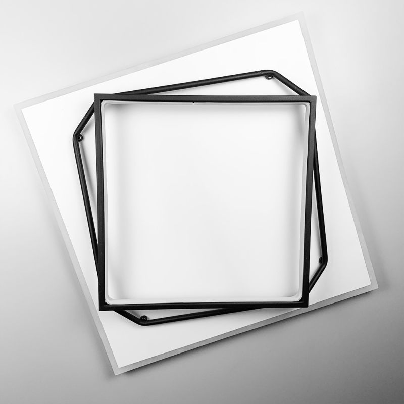 Стельовий світильник Square у чорно-білому каркасі