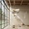Дизайнерська люстра з білим драпірованим абажуром 78х78 см