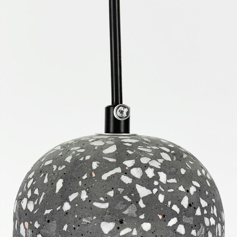 Підвіс Terrazzo Dome із чорним бетонним плафоном 18х10 см