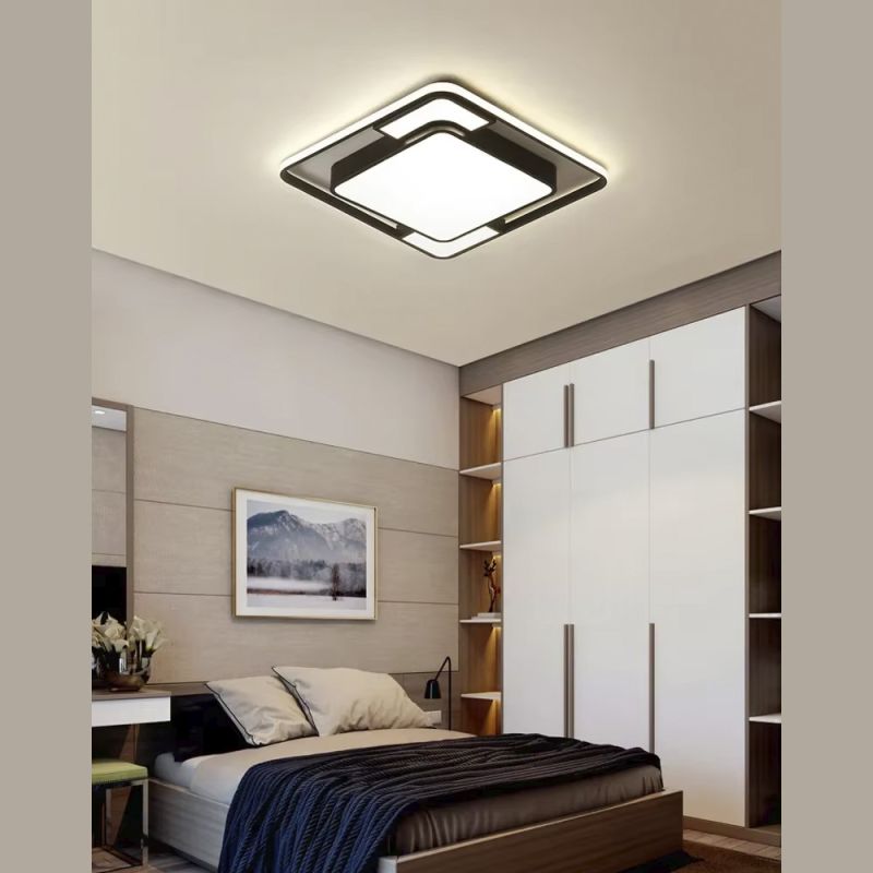 Сучасний LED-світильник у чорному квадратному корпусі 65х65 см