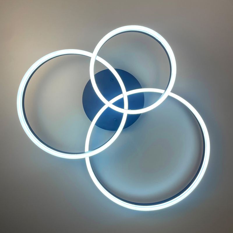 LED люстра в чорному кольорі на 3 кільця