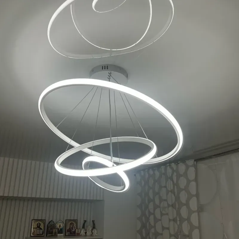 Люстра підвісна світлодіодна LATTE 75W білого кольору на три режима освітлення