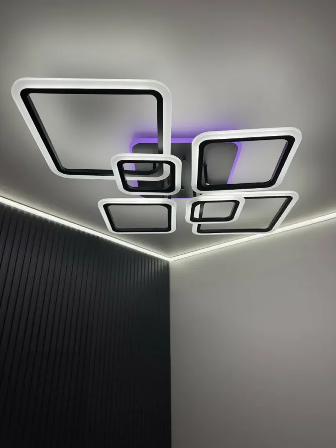 Люстра світлодіодна з пультом та додатком для телефону OVAL RGB 120W чорна